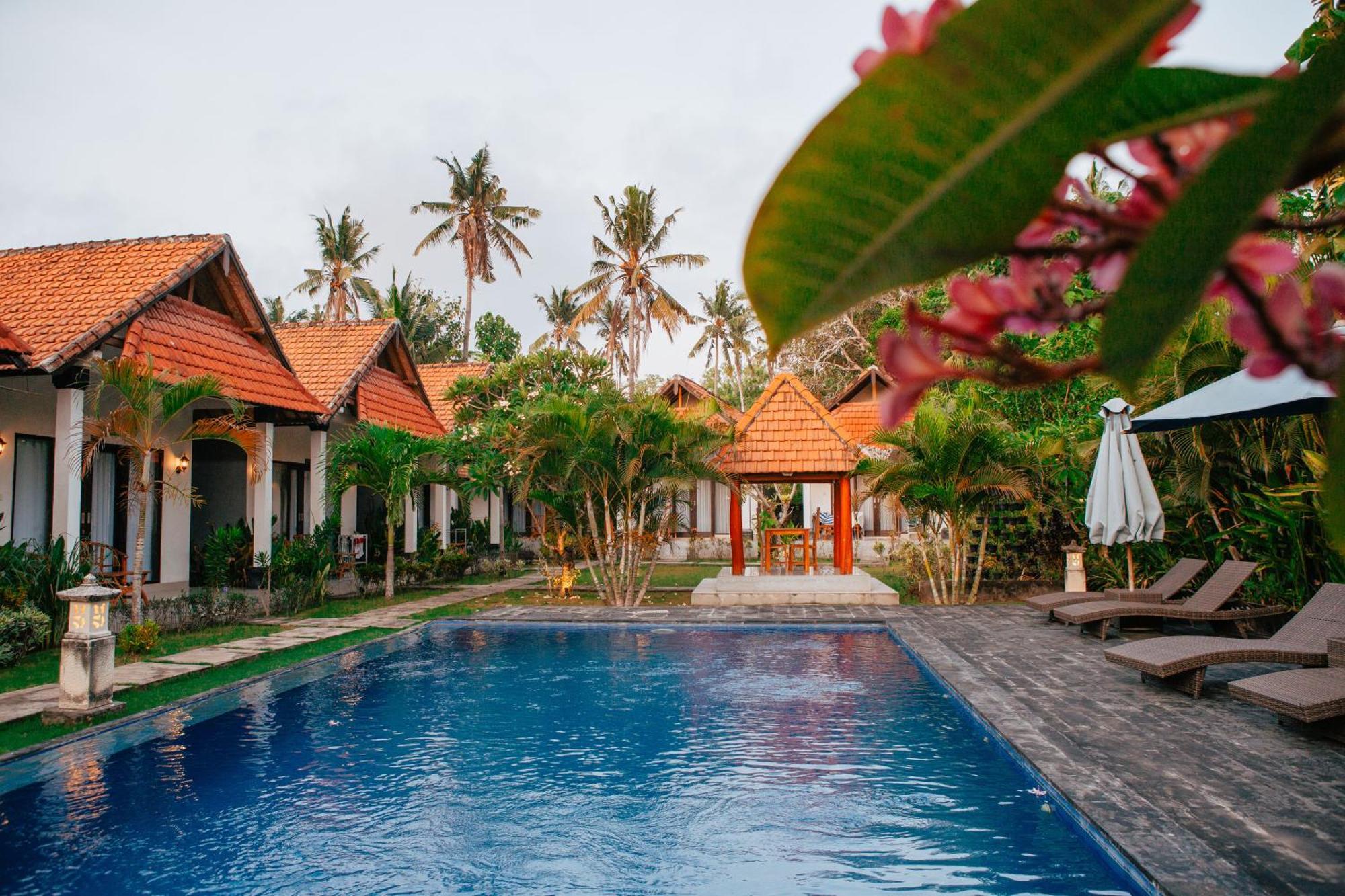 Sawit Garden Cottages Toyapakeh Exterior foto
