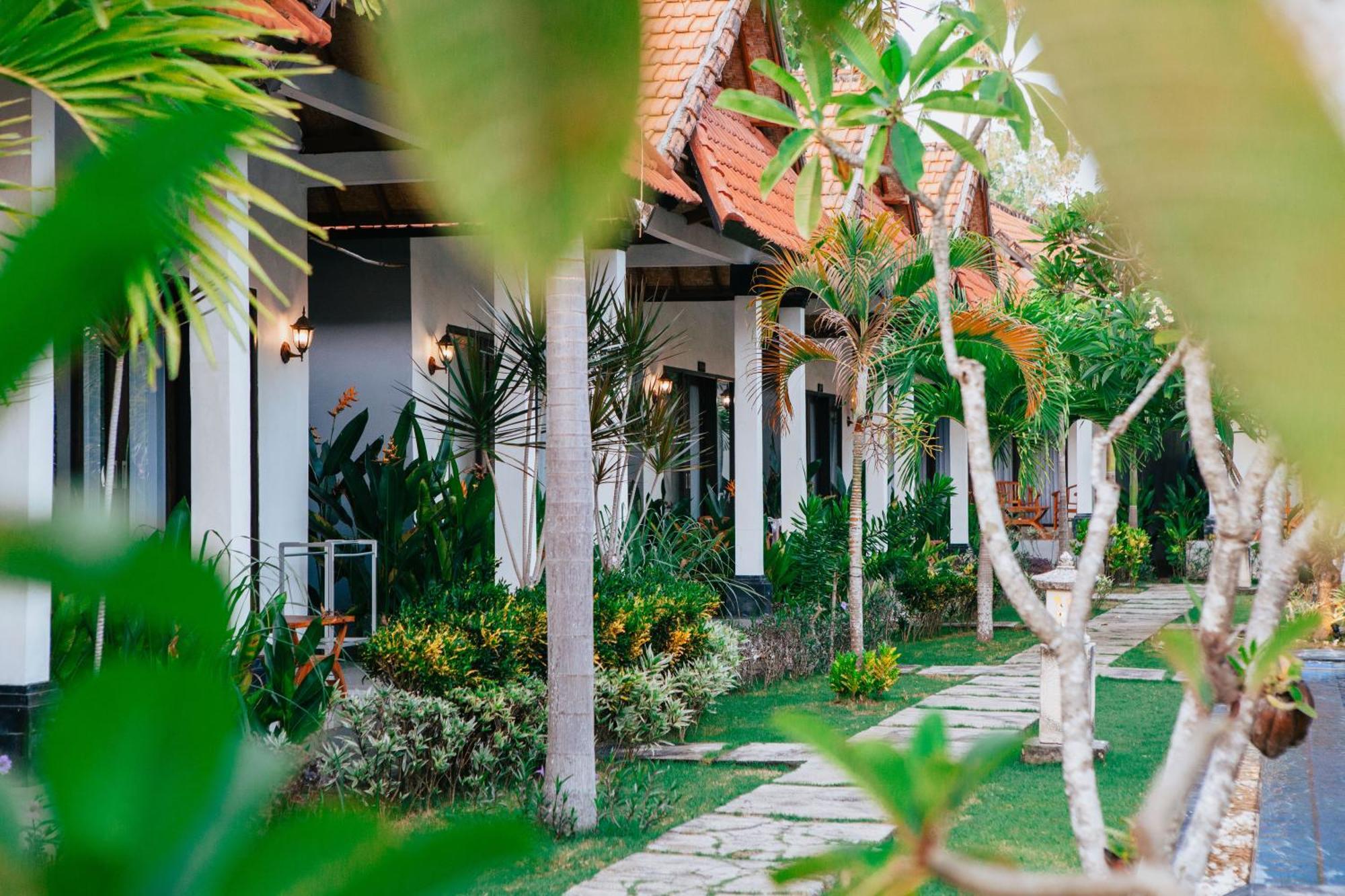 Sawit Garden Cottages Toyapakeh Exterior foto